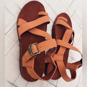 Chaco’s Wayfarer Sandal - Never Been Worn